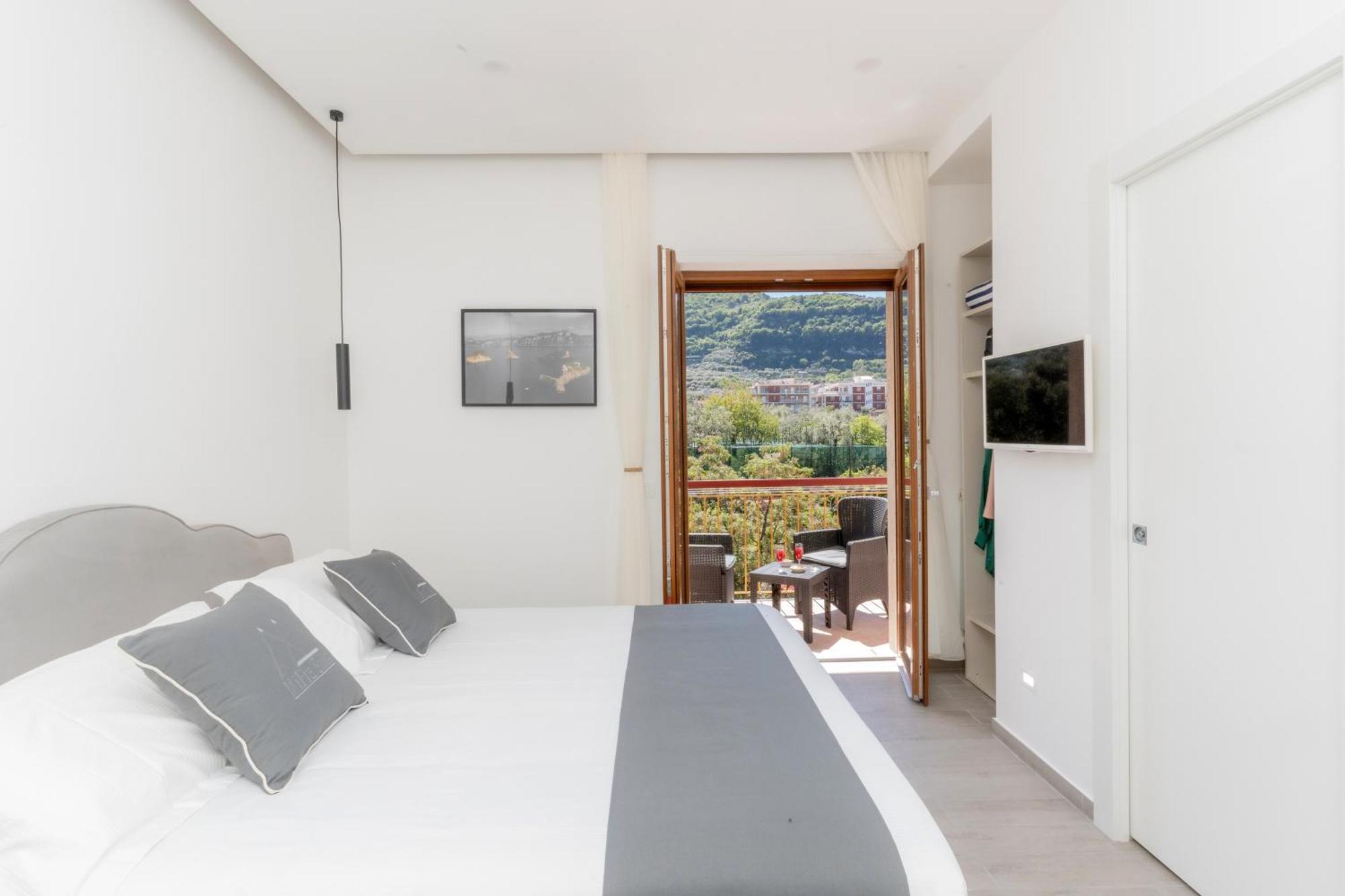 Mifra Suites Sorrento Exteriör bild