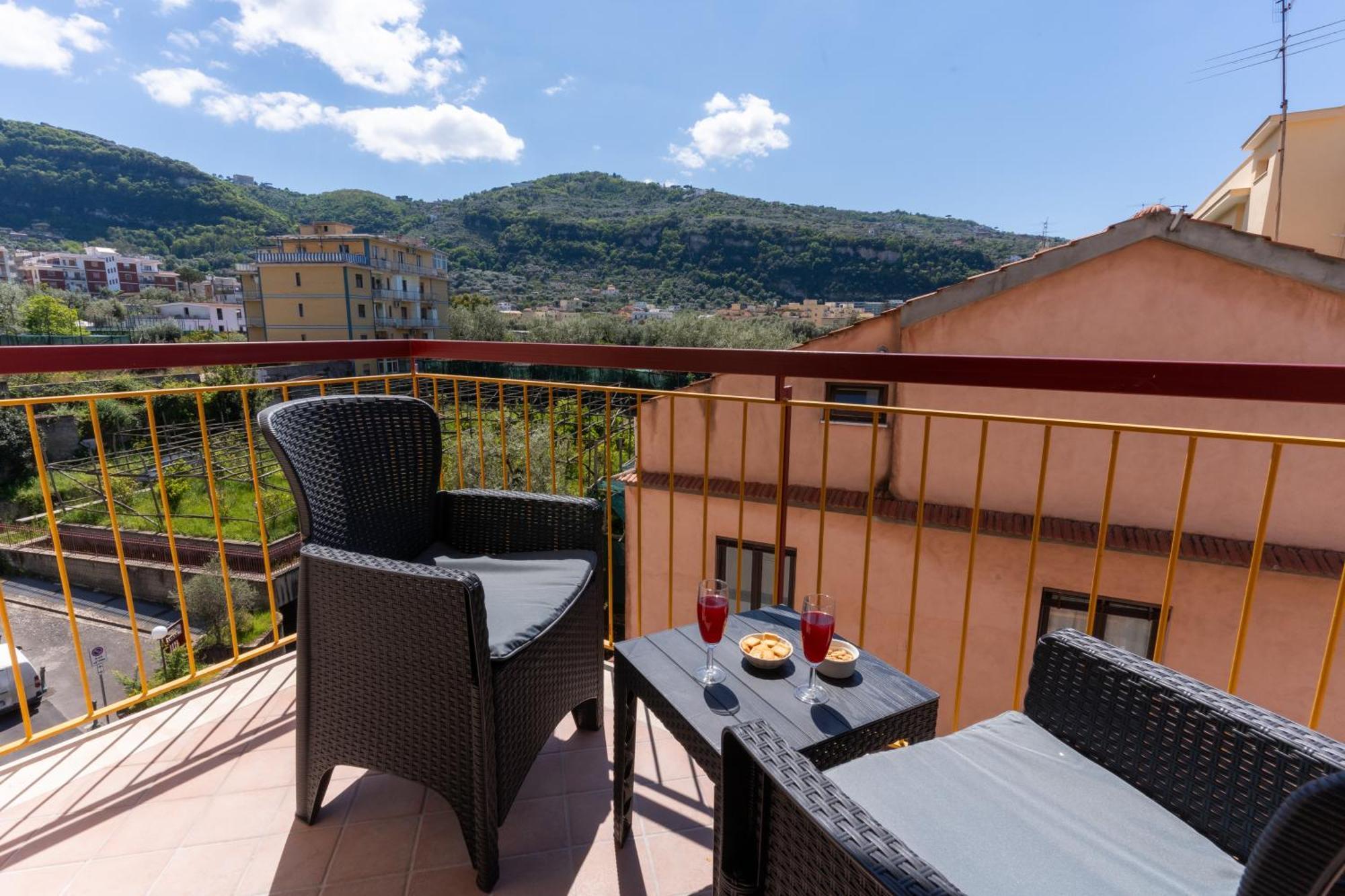 Mifra Suites Sorrento Exteriör bild