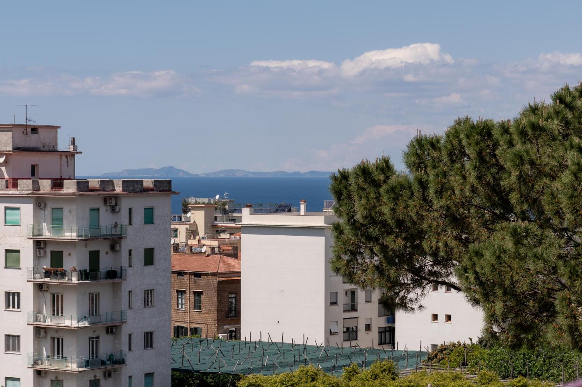 Mifra Suites Sorrento Exteriör bild